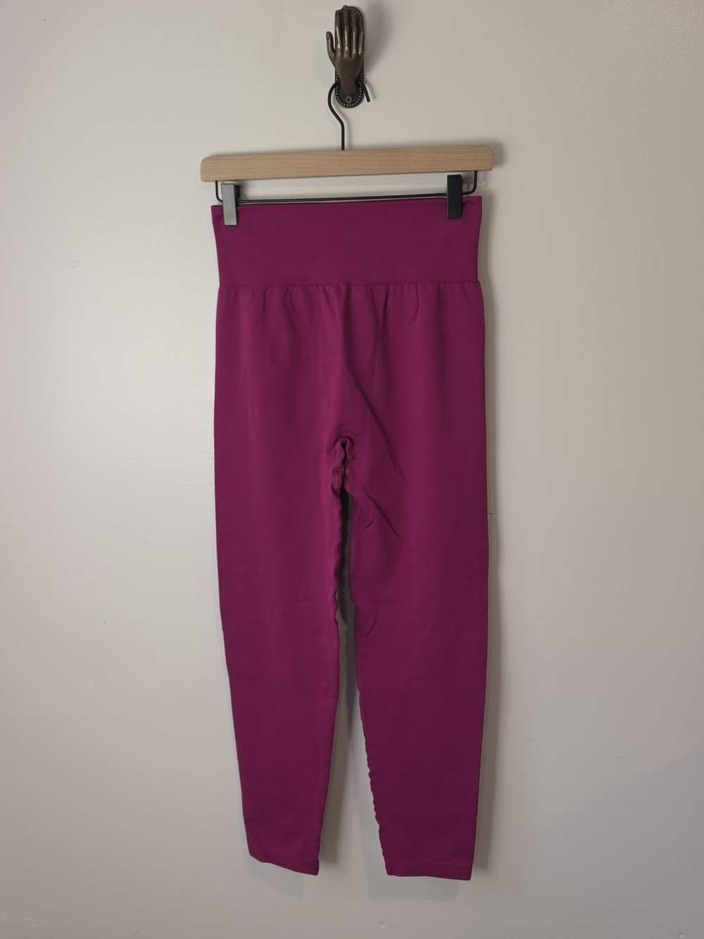 Amazon Magenta High-Waist Full Length Butt Scrunch Leggings Women's Size Large